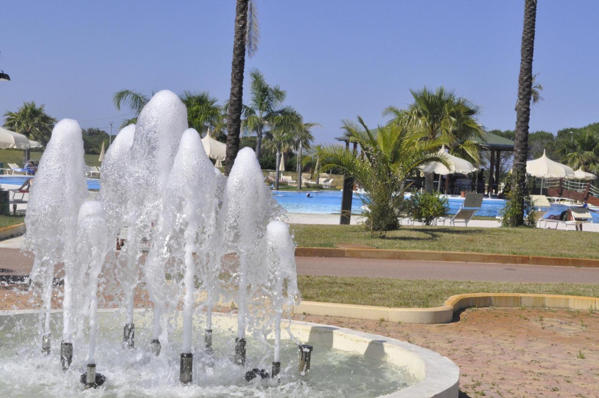 Bv Airone Resort مارينا دي سيباري المظهر الخارجي الصورة