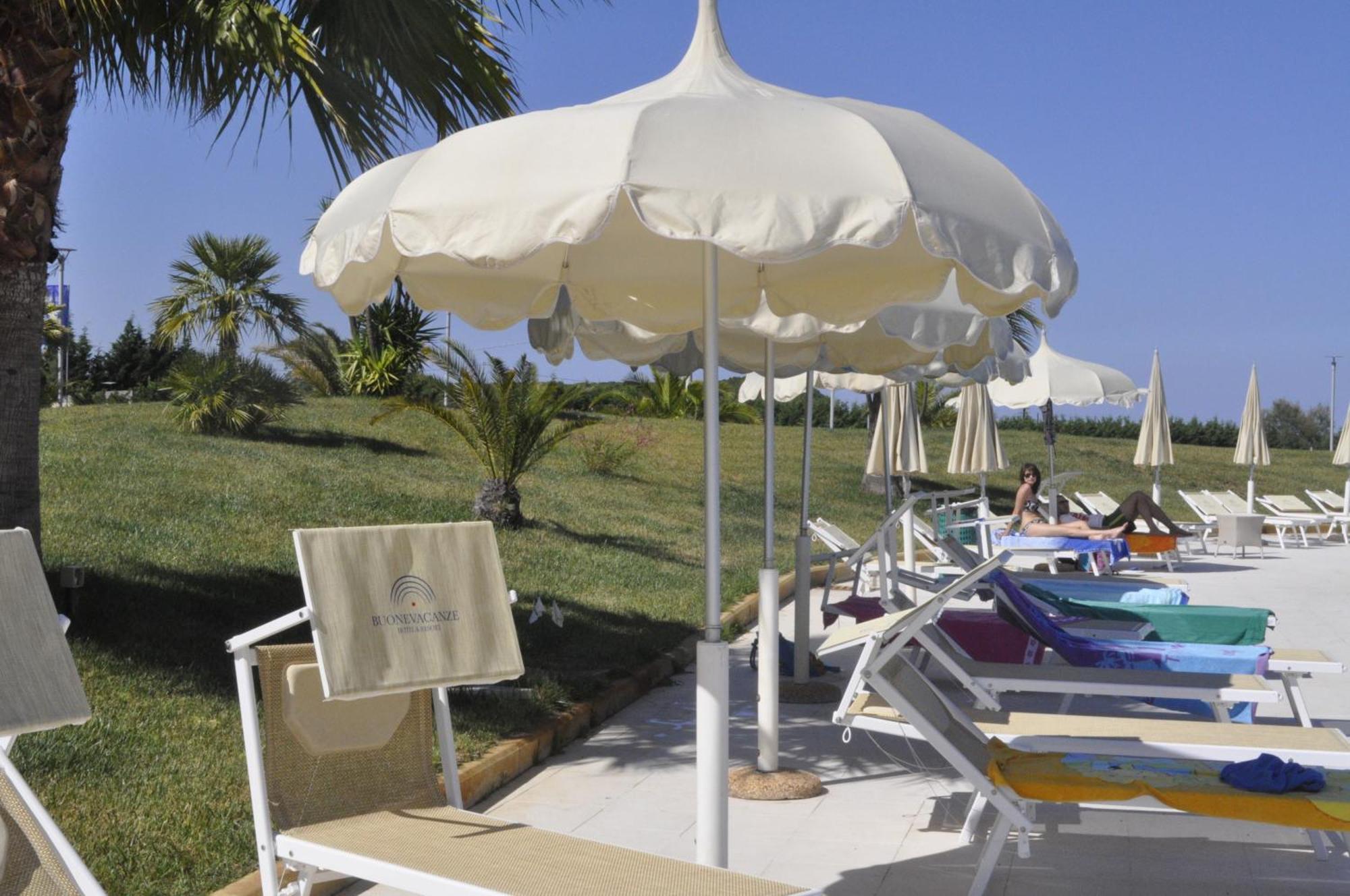 Bv Airone Resort مارينا دي سيباري المظهر الخارجي الصورة