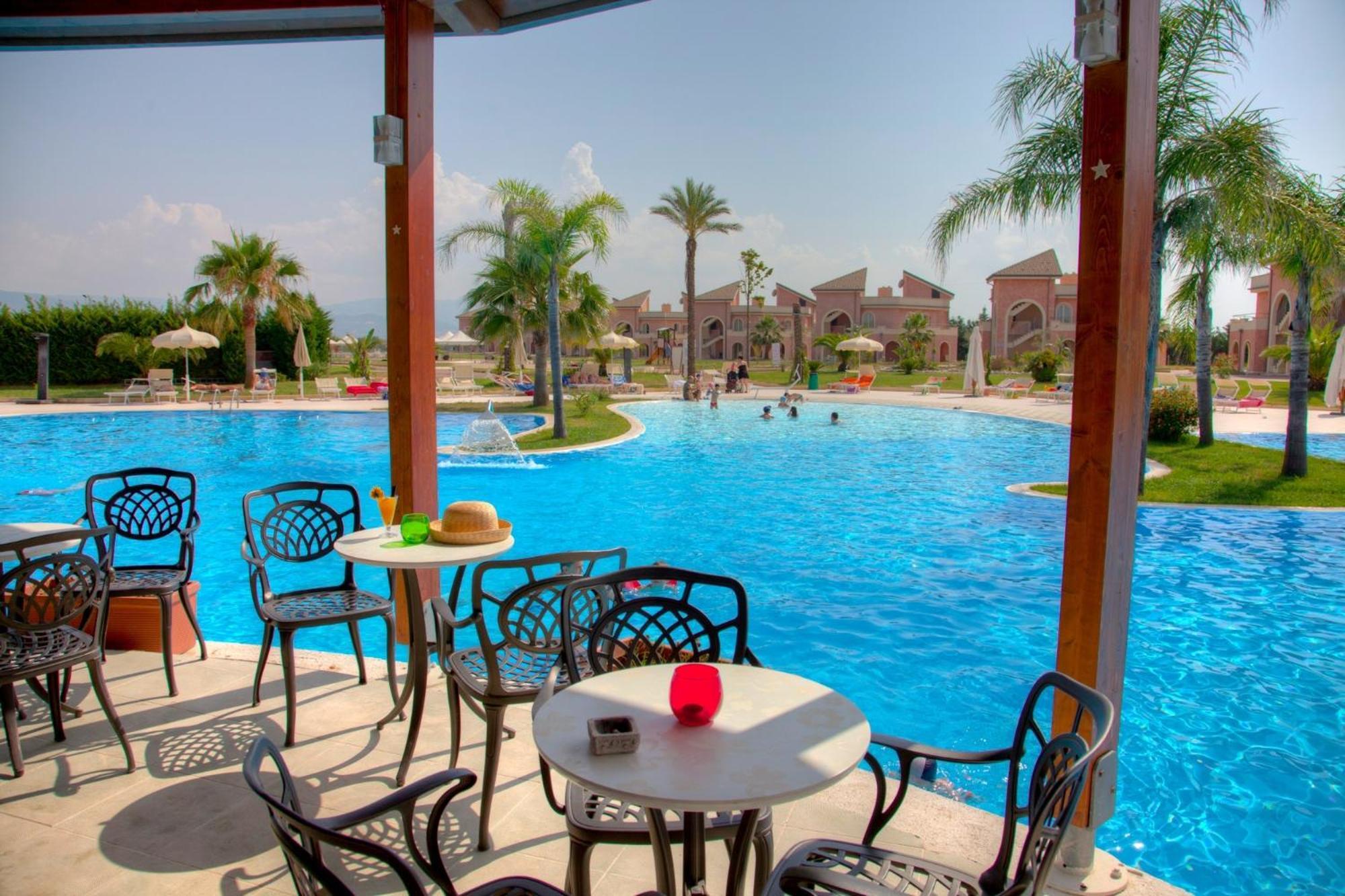 Bv Airone Resort مارينا دي سيباري المظهر الخارجي الصورة